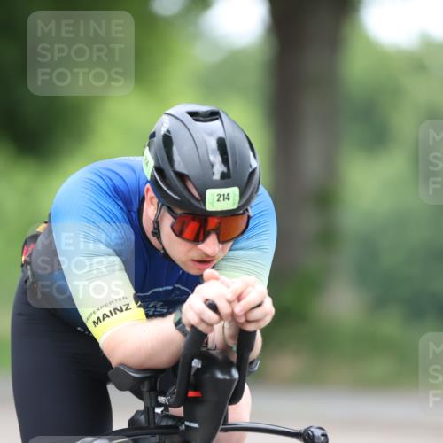 15.06.2025 - 7 Türme Triathlon Yannick Fuchs http://msf.ph/oto/7985811 15.06.2025 11:40:48 Radfahren 214, 292 meine-sportfotos.de