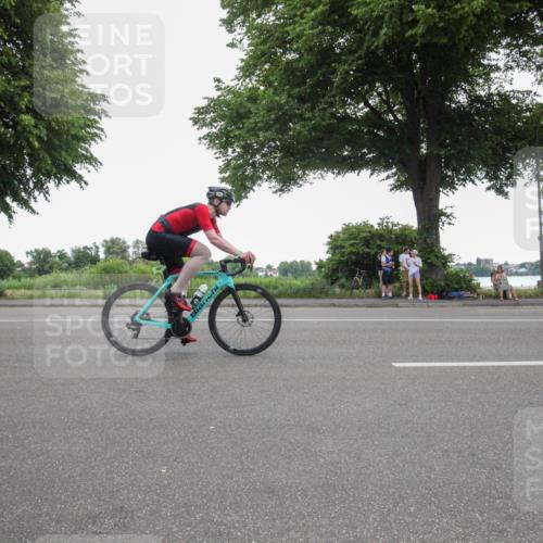 15.06.2025 - 7 Türme Triathlon Yannick Fuchs http://msf.ph/oto/7985818 15.06.2025 11:40:07 Radfahren 263 meine-sportfotos.de