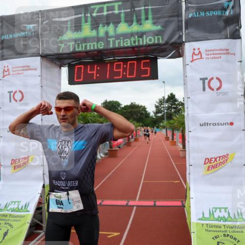 15.06.2025 - 7 Türme Triathlon Michael Strokosch http://msf.ph/oto/7985836 15.06.2025 14:19:05 Ziel 604, 649 meine-sportfotos.de