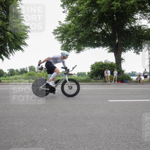 15.06.2025 - 7 Türme Triathlon Yannick Fuchs http://msf.ph/oto/7985850 15.06.2025 11:42:07 Radfahren 225 meine-sportfotos.de