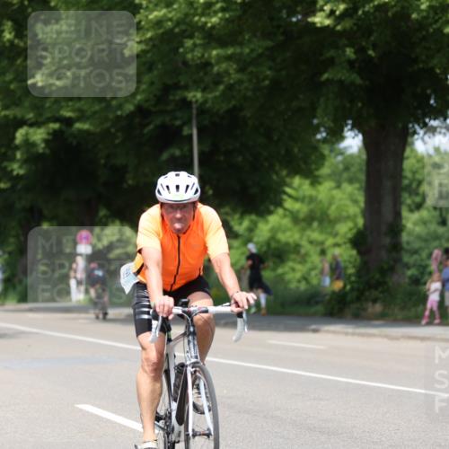 15.06.2025 - 7 Türme Triathlon Yannick Fuchs http://msf.ph/oto/7985852 15.06.2025 12:56:21 Radfahren 339, 422, 538, 550, 557, 674, 999 meine-sportfotos.de