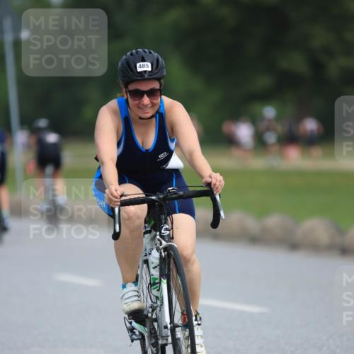 15.06.2025 - 27. Vierlanden-Triathlon H.Heesch http://msf.ph/oto/7985859 15.06.2025 11:06:20 Radfahren 5, 16, 485, 539 meine-sportfotos.de