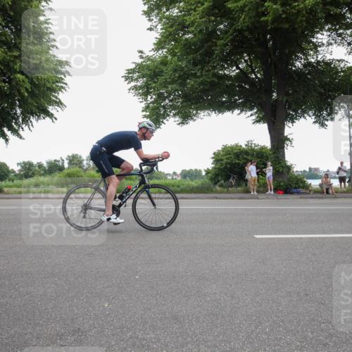 15.06.2025 - 7 Türme Triathlon Yannick Fuchs http://msf.ph/oto/7985860 15.06.2025 11:42:12 Radfahren 214, 225, 237 meine-sportfotos.de