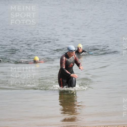 21.06.2025 - 27. Vierlanden-Triathlon MichiJ http://msf.ph/oto/7985872 15.06.2026 09:11:46 Schwimmen 245 meine-sportfotos.de