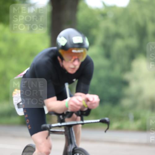15.06.2025 - 7 Türme Triathlon Yannick Fuchs http://msf.ph/oto/7985907 15.06.2025 11:41:02 Radfahren 329, 333 meine-sportfotos.de