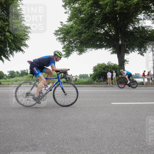 15.06.2025 - 7 Türme Triathlon Yannick Fuchs http://msf.ph/oto/7985978 15.06.2025 11:45:01 Radfahren 202, 242, 255 meine-sportfotos.de