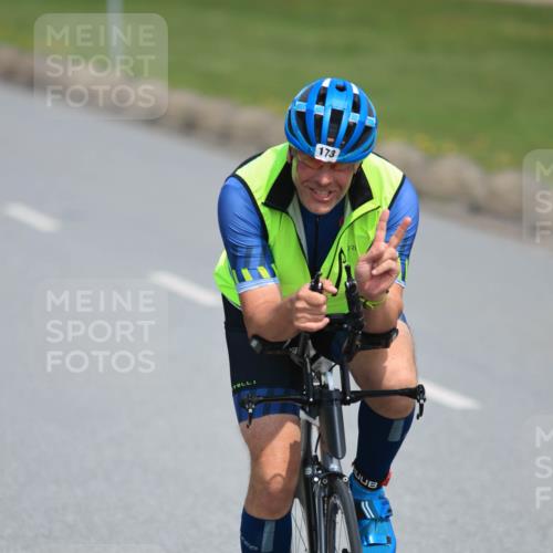15.06.2025 - 27. Vierlanden-Triathlon H.Heesch http://msf.ph/oto/7985979 15.06.2025 11:33:06 Radfahren 173, 755, 757, 950 meine-sportfotos.de