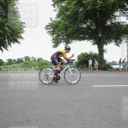 15.06.2025 - 7 Türme Triathlon Yannick Fuchs http://msf.ph/oto/7985992 15.06.2025 11:45:33 Radfahren 256, 260, 265, 302 meine-sportfotos.de