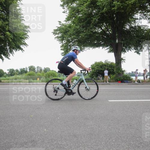 15.06.2025 - 7 Türme Triathlon Yannick Fuchs http://msf.ph/oto/7986048 15.06.2025 11:46:16 Radfahren 247, 309, 315 meine-sportfotos.de