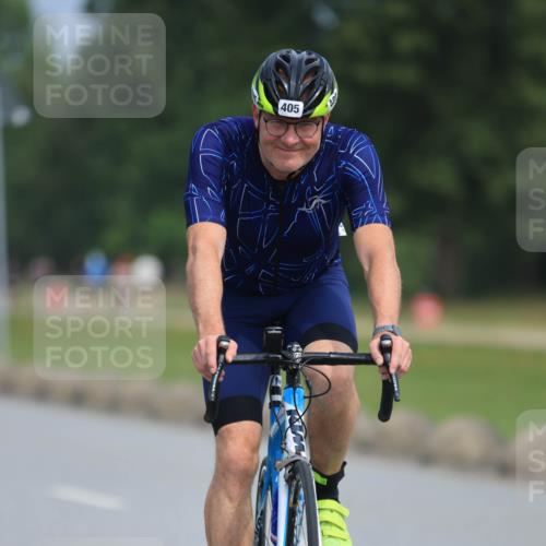 15.06.2025 - 27. Vierlanden-Triathlon H.Heesch http://msf.ph/oto/7986068 15.06.2025 11:07:11 Radfahren 11, 405, 636 meine-sportfotos.de