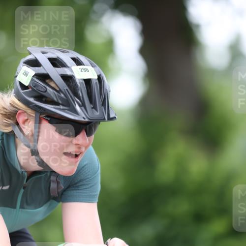 15.06.2025 - 7 Türme Triathlon Yannick Fuchs http://msf.ph/oto/7986074 15.06.2025 11:41:21 Radfahren  meine-sportfotos.de