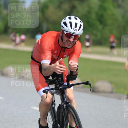 15.06.2025 - 27. Vierlanden-Triathlon H.Heesch http://msf.ph/oto/7986079 15.06.2025 11:33:25 Radfahren 157, 732 meine-sportfotos.de