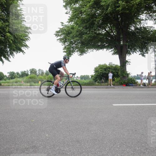 15.06.2025 - 7 Türme Triathlon Yannick Fuchs http://msf.ph/oto/7986083 15.06.2025 11:46:26 Radfahren 202, 235, 308, 315 meine-sportfotos.de