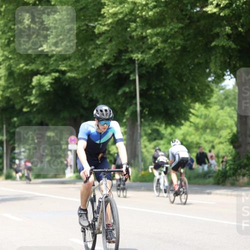 15.06.2025 - 7 Türme Triathlon Yannick Fuchs http://msf.ph/oto/7986104 15.06.2025 12:56:35 Radfahren 274, 331, 385, 623 meine-sportfotos.de
