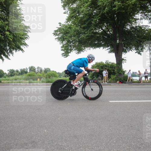 15.06.2025 - 7 Türme Triathlon Yannick Fuchs http://msf.ph/oto/7986118 15.06.2025 11:49:24 Radfahren  meine-sportfotos.de