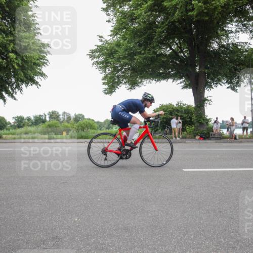 15.06.2025 - 7 Türme Triathlon Yannick Fuchs http://msf.ph/oto/7986141 15.06.2025 11:50:42 Radfahren 298 meine-sportfotos.de