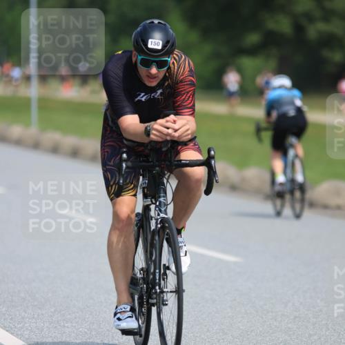 15.06.2025 - 27. Vierlanden-Triathlon H.Heesch http://msf.ph/oto/7986151 15.06.2025 11:33:41 Radfahren 150, 238, 661 meine-sportfotos.de