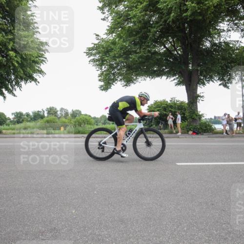 15.06.2025 - 7 Türme Triathlon Yannick Fuchs http://msf.ph/oto/7986208 15.06.2025 11:52:38 Radfahren 339 meine-sportfotos.de