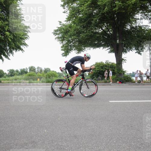 15.06.2025 - 7 Türme Triathlon Yannick Fuchs http://msf.ph/oto/7986217 15.06.2025 11:53:11 Radfahren 270, 305, 325 meine-sportfotos.de