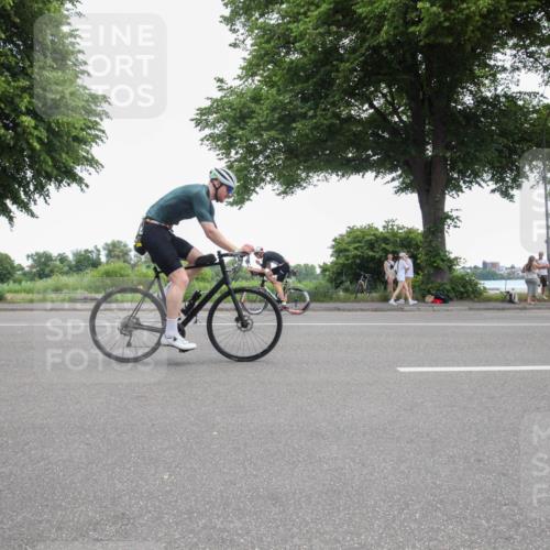 15.06.2025 - 7 Türme Triathlon Yannick Fuchs http://msf.ph/oto/7986252 15.06.2025 11:54:53 Radfahren 305 meine-sportfotos.de