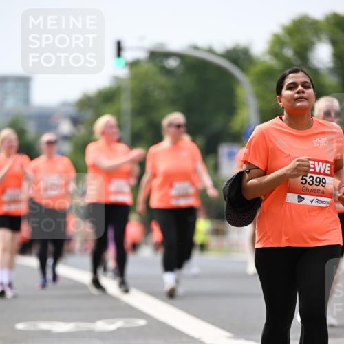 15.06.2025 - REWE Women's Run Dr. Thomas Lammeyer http://msf.ph/oto/7986257 15.06.2025 10:47:46 Laufen 5399 meine-sportfotos.de