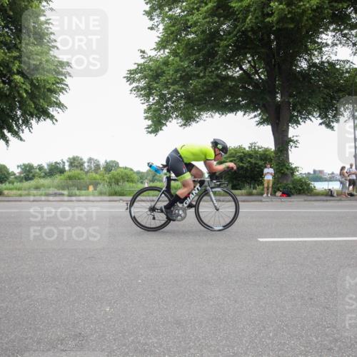 15.06.2025 - 7 Türme Triathlon Yannick Fuchs http://msf.ph/oto/7986271 15.06.2025 11:56:18 Radfahren 207, 303 meine-sportfotos.de