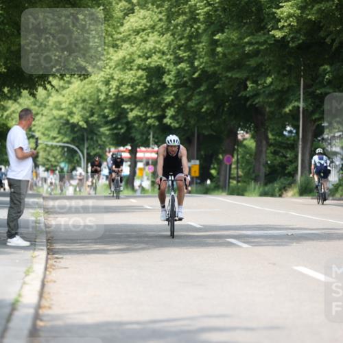 15.06.2025 - 7 Türme Triathlon Yannick Fuchs http://msf.ph/oto/7986276 15.06.2025 12:57:14 Radfahren 257, 316, 568, 595, 640, 1016, 1156 meine-sportfotos.de