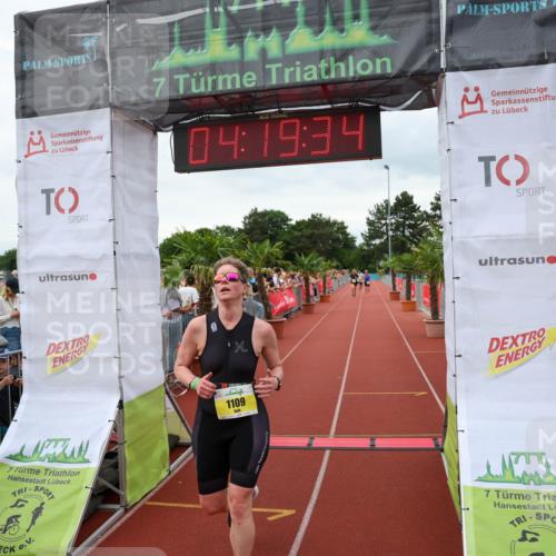 15.06.2025 - 7 Türme Triathlon Michael Strokosch http://msf.ph/oto/7986308 15.06.2025 14:19:34 Ziel 898, 1109, 1141 meine-sportfotos.de