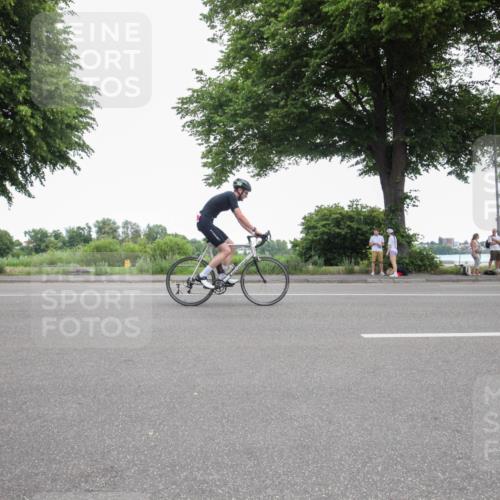 15.06.2025 - 7 Türme Triathlon Yannick Fuchs http://msf.ph/oto/7986322 15.06.2025 11:58:25 Radfahren 258, 276 meine-sportfotos.de