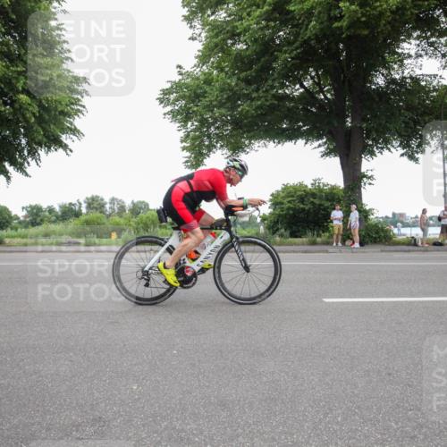 15.06.2025 - 7 Türme Triathlon Yannick Fuchs http://msf.ph/oto/7986328 15.06.2025 11:58:47 Radfahren 205, 218 meine-sportfotos.de