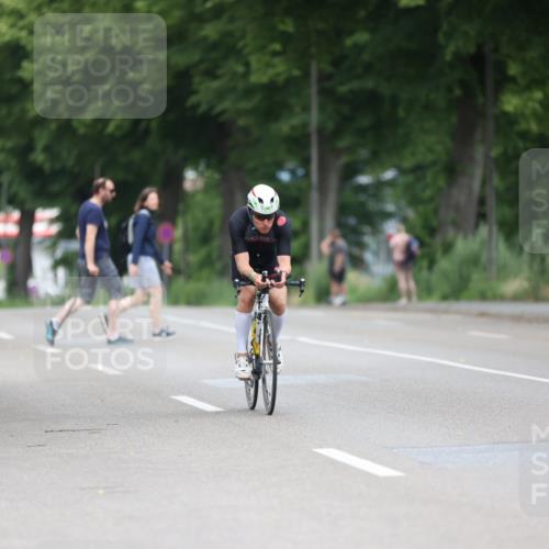 15.06.2025 - 7 Türme Triathlon Yannick Fuchs http://msf.ph/oto/7986352 15.06.2025 11:41:31 Radfahren 263 meine-sportfotos.de
