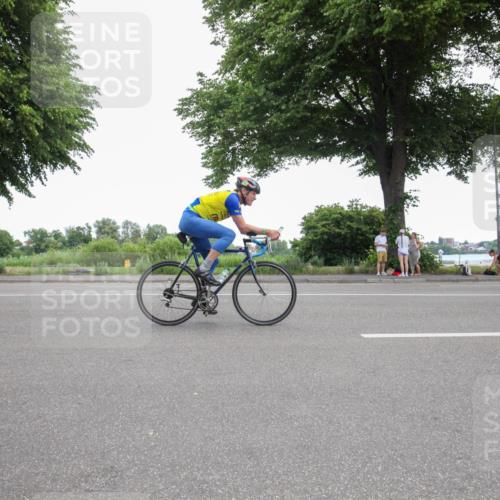 15.06.2025 - 7 Türme Triathlon Yannick Fuchs http://msf.ph/oto/7986371 15.06.2025 12:01:38 Radfahren 212, 336 meine-sportfotos.de