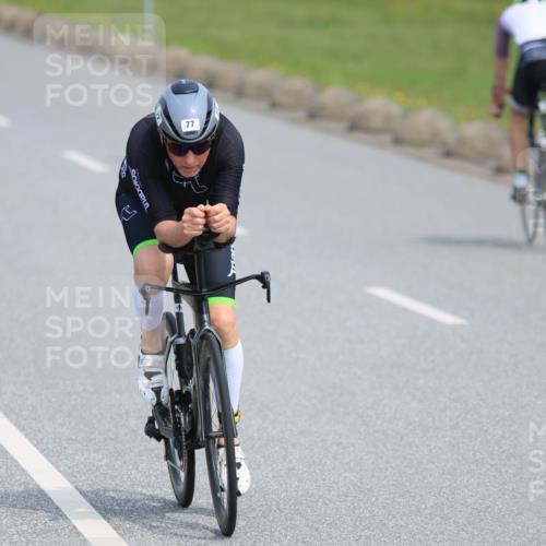 15.06.2025 - 27. Vierlanden-Triathlon H.Heesch http://msf.ph/oto/7986374 15.06.2025 11:11:19 Radfahren 59, 77, 88, 116, 127, 646 meine-sportfotos.de