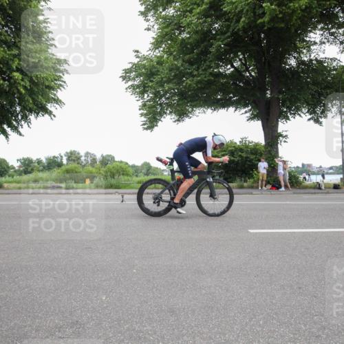 15.06.2025 - 7 Türme Triathlon Yannick Fuchs http://msf.ph/oto/7986376 15.06.2025 12:02:18 Radfahren 286 meine-sportfotos.de