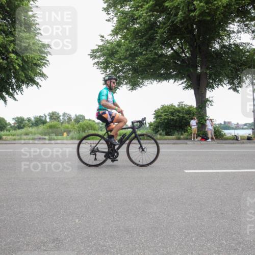 15.06.2025 - 7 Türme Triathlon Yannick Fuchs http://msf.ph/oto/7986386 15.06.2025 12:02:27 Radfahren 250 meine-sportfotos.de