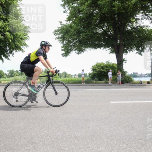 15.06.2025 - 7 Türme Triathlon Yannick Fuchs http://msf.ph/oto/7986479 15.06.2025 12:07:38 Radfahren 282, 294 meine-sportfotos.de