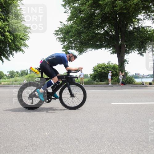 15.06.2025 - 7 Türme Triathlon Yannick Fuchs http://msf.ph/oto/7986491 15.06.2025 12:07:50 Radfahren 280, 282, 285, 292, 295, 333 meine-sportfotos.de