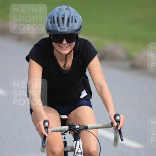 15.06.2025 - 27. Vierlanden-Triathlon H.Heesch http://msf.ph/oto/7986494 15.06.2025 11:12:08 Radfahren 231, 474, 574, 629 meine-sportfotos.de