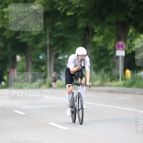 15.06.2025 - 7 Türme Triathlon Yannick Fuchs http://msf.ph/oto/7986502 15.06.2025 11:42:05 Radfahren  meine-sportfotos.de