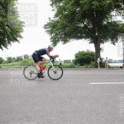 15.06.2025 - 7 Türme Triathlon Yannick Fuchs http://msf.ph/oto/7986544 15.06.2025 12:11:02 Radfahren 251, 263 meine-sportfotos.de