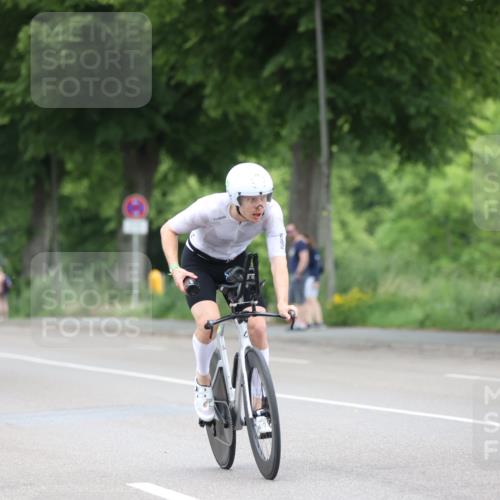 15.06.2025 - 7 Türme Triathlon Yannick Fuchs http://msf.ph/oto/7986571 15.06.2025 11:42:06 Radfahren 225 meine-sportfotos.de