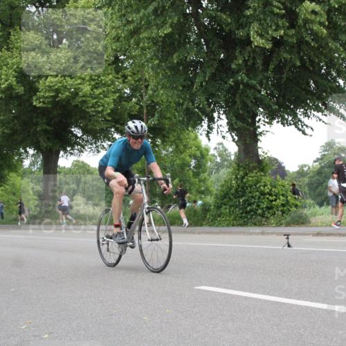 15.06.2025 - 7 Türme Triathlon Yannick Fuchs http://msf.ph/oto/7986665 15.06.2025 13:51:14 Radfahren  meine-sportfotos.de