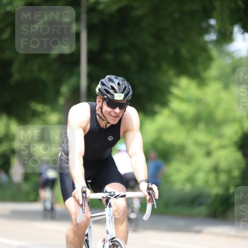 15.06.2025 - 7 Türme Triathlon Yannick Fuchs http://msf.ph/oto/7986755 15.06.2025 12:57:36 Radfahren 499, 639, 647, 978 meine-sportfotos.de
