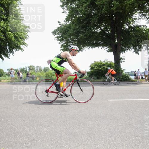 15.06.2025 - 7 Türme Triathlon Yannick Fuchs http://msf.ph/oto/7986783 15.06.2025 12:25:55 Radfahren 271, 538, 541, 557, 674 meine-sportfotos.de
