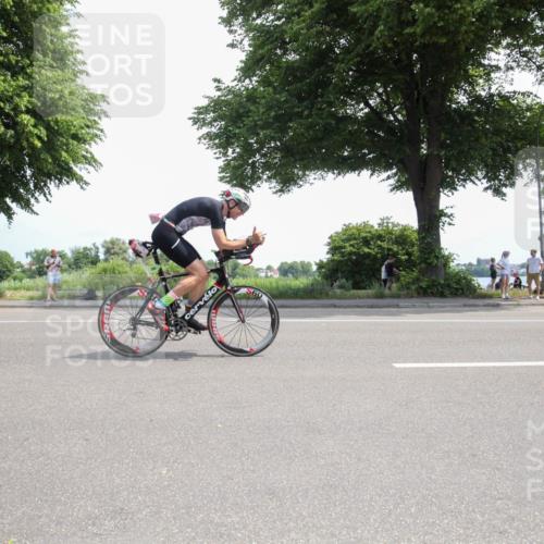 15.06.2025 - 7 Türme Triathlon Yannick Fuchs http://msf.ph/oto/7986784 15.06.2025 12:26:08 Radfahren 341, 665 meine-sportfotos.de