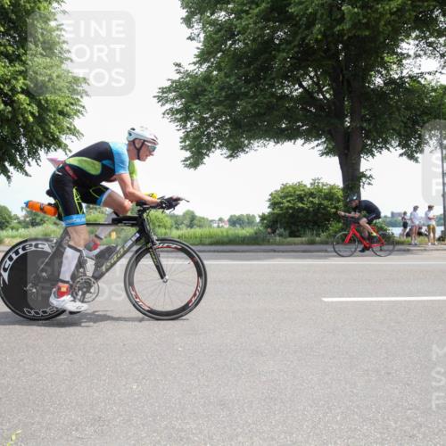 15.06.2025 - 7 Türme Triathlon Yannick Fuchs http://msf.ph/oto/7986798 15.06.2025 12:26:52 Radfahren 252, 327, 386, 390 meine-sportfotos.de