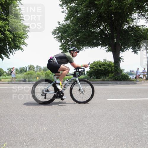 15.06.2025 - 7 Türme Triathlon Yannick Fuchs http://msf.ph/oto/7986801 15.06.2025 12:27:15 Radfahren 264, 422, 440, 488, 515 meine-sportfotos.de