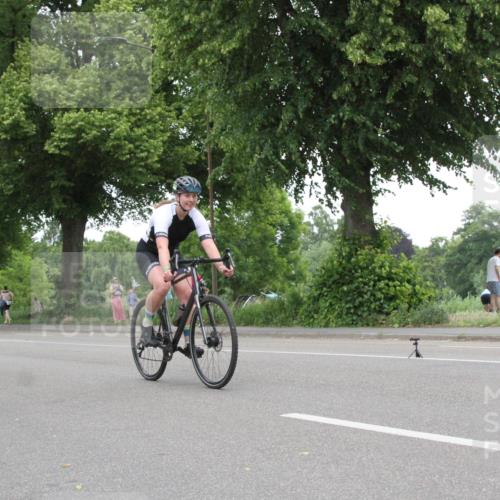 15.06.2025 - 7 Türme Triathlon Yannick Fuchs http://msf.ph/oto/7986821 15.06.2025 13:52:09 Radfahren  meine-sportfotos.de