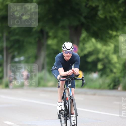 15.06.2025 - 7 Türme Triathlon Yannick Fuchs http://msf.ph/oto/7986823 15.06.2025 11:42:11 Radfahren 214, 225 meine-sportfotos.de