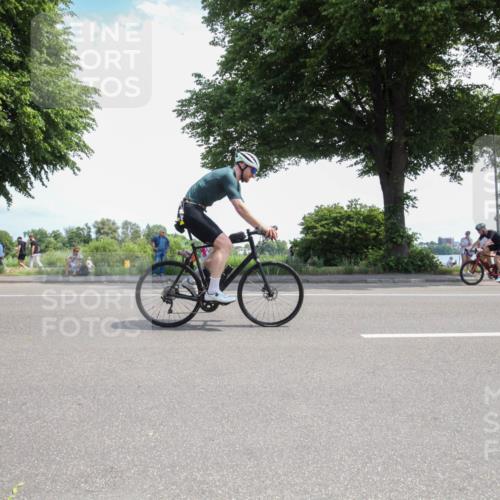 15.06.2025 - 7 Türme Triathlon Yannick Fuchs http://msf.ph/oto/7986829 15.06.2025 12:30:01 Radfahren 457 meine-sportfotos.de